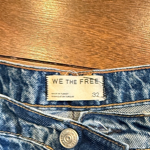 We The Free Blue Floral Women's Relaxed Jeans - Picture 2 of 2